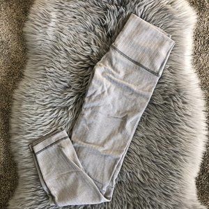 Lululemon High Times Giant Herringbone White Gray